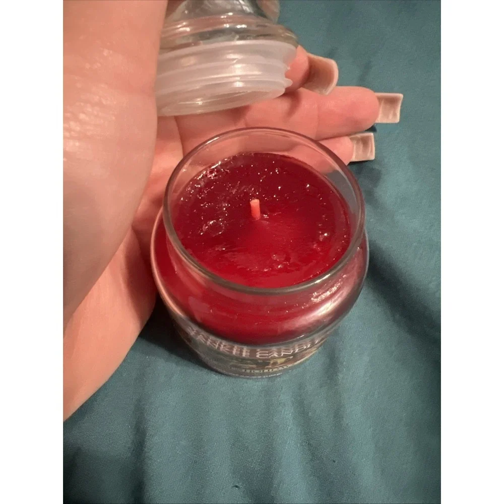 YANKEE CANDLE small jar candle 3.7 oz 